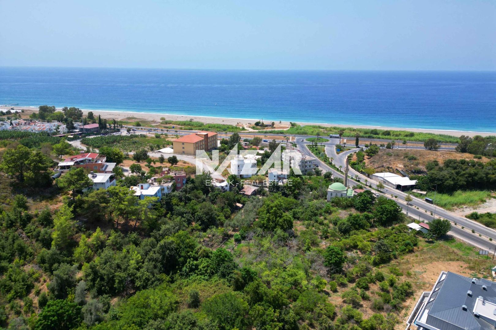 Alanya Demirtaş'ta 1.000 m² Satılık İmarlı Arsa - Denize 300 m.