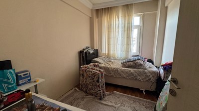 ACİL! EMLAK UZMANI'NDAN ZEYTİNBURNU GÖKALP MAHALLESİ'NDE SATILIK TEMİZ FIRSAT DAİRE