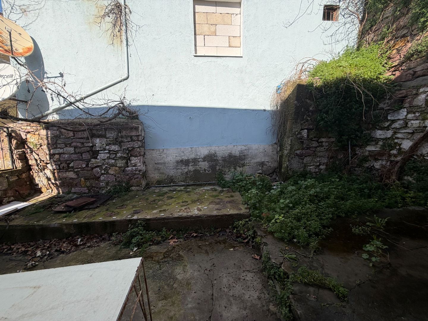 Property-photo