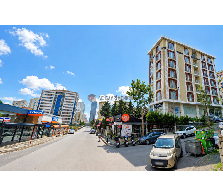 Ümraniye Şerifalide Ana Cadde Üzeri 130M² 3+1 Satılık Daire