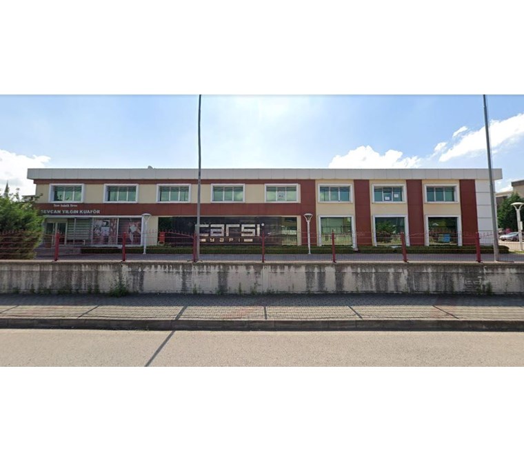 İZMİT ÇARŞI YAPI SİTESİNDE 37 m² İKİ BÖLMELİ KİRALIK OFİS