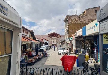 Kadınlar Pazarı Karşısında İşlek Noktada Satılık Dükkan
