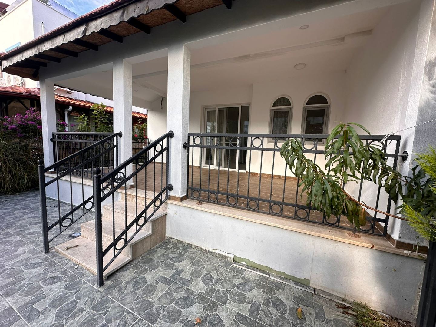 Property-photo