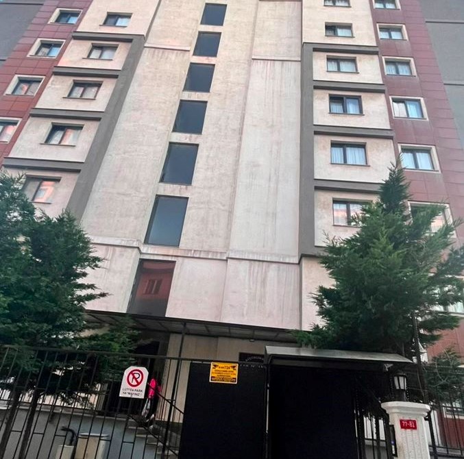 EMLAK 72'DEN İSTANBUL KÜÇÜKÇEKMECE'DE SATILIK 2+1 DAİRE