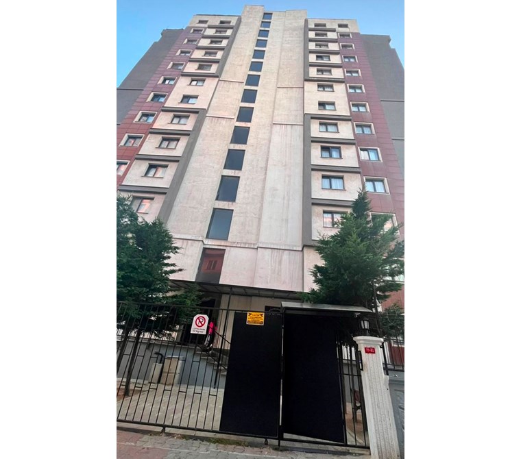 EMLAK 72'DEN İSTANBUL KÜÇÜKÇEKMECE'DE SATILIK 2+1 DAİRE