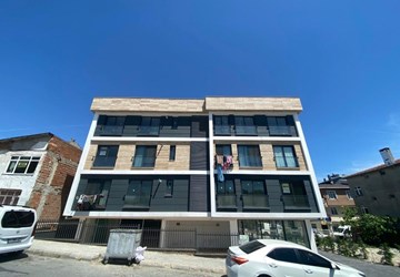 BEYLİKDÜZÜ KAVAKLI MERKEZDE 2+1 75 M2 SATILIK YENİ BİNADA DAİRE