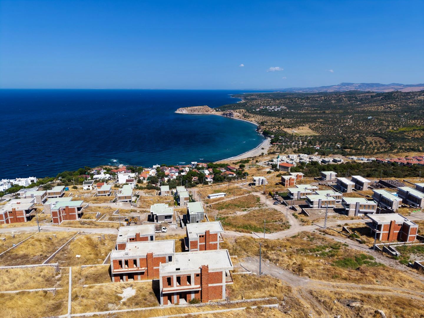 BABAKALE AKLİMANDA DENİZ MANZARALI MÜSTAKİL 3+1 VİLLA — Çanakkale gayrimenkul ilan görseli 5 / 24, Aevum Troia