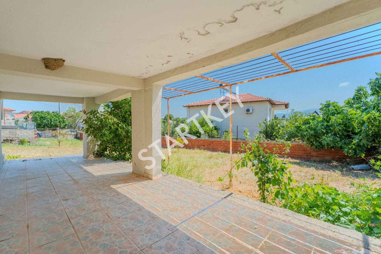 Property-photo