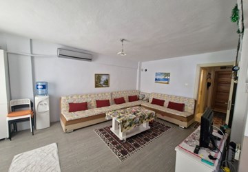 AYVALIK SARIMSAKLIDA SİTE İÇERİSİNDE SATILIK 2+1 DAİRE
