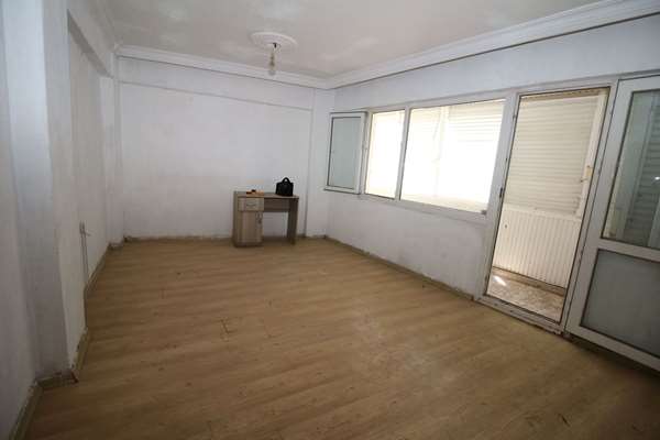 FARUK AKAR KARASU CADDESİNDE 3+1 ARAKAT DAİRE