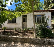 Sarıyer Merkez Yusuf Ziya Öniş Stadyumu Karşısında 500 m² Arsa