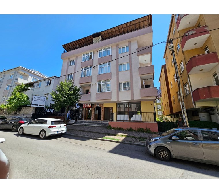 ÇEKMEKÖY , ŞAHİNBEY CADDESİNE KOMŞU KİRALIK TERASLI DÜKKAN