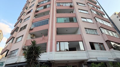 UĞUR MUMCU BULVARI ÜZERİ GENİŞ OTURUMLU BAKIMLI 3+1 DAİRE