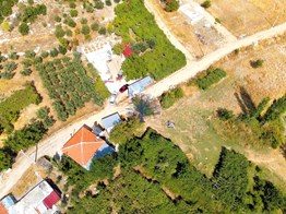 Antalya Kaş İkizce satılık müstakil 2+1 taş ev ve 4575m² arsa