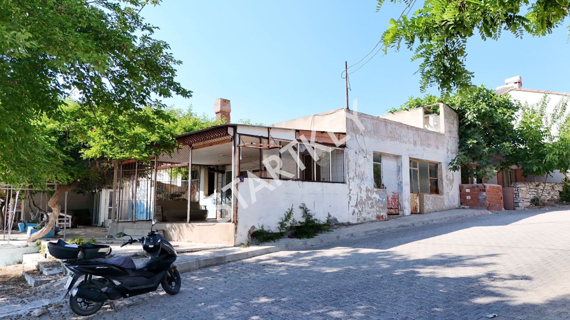 Property-photo