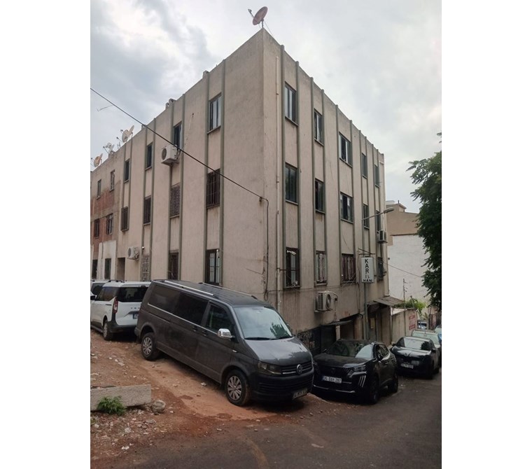 Kemeraltı Kestellide Satılık 20m2 Merkezde Giriş Dükkan