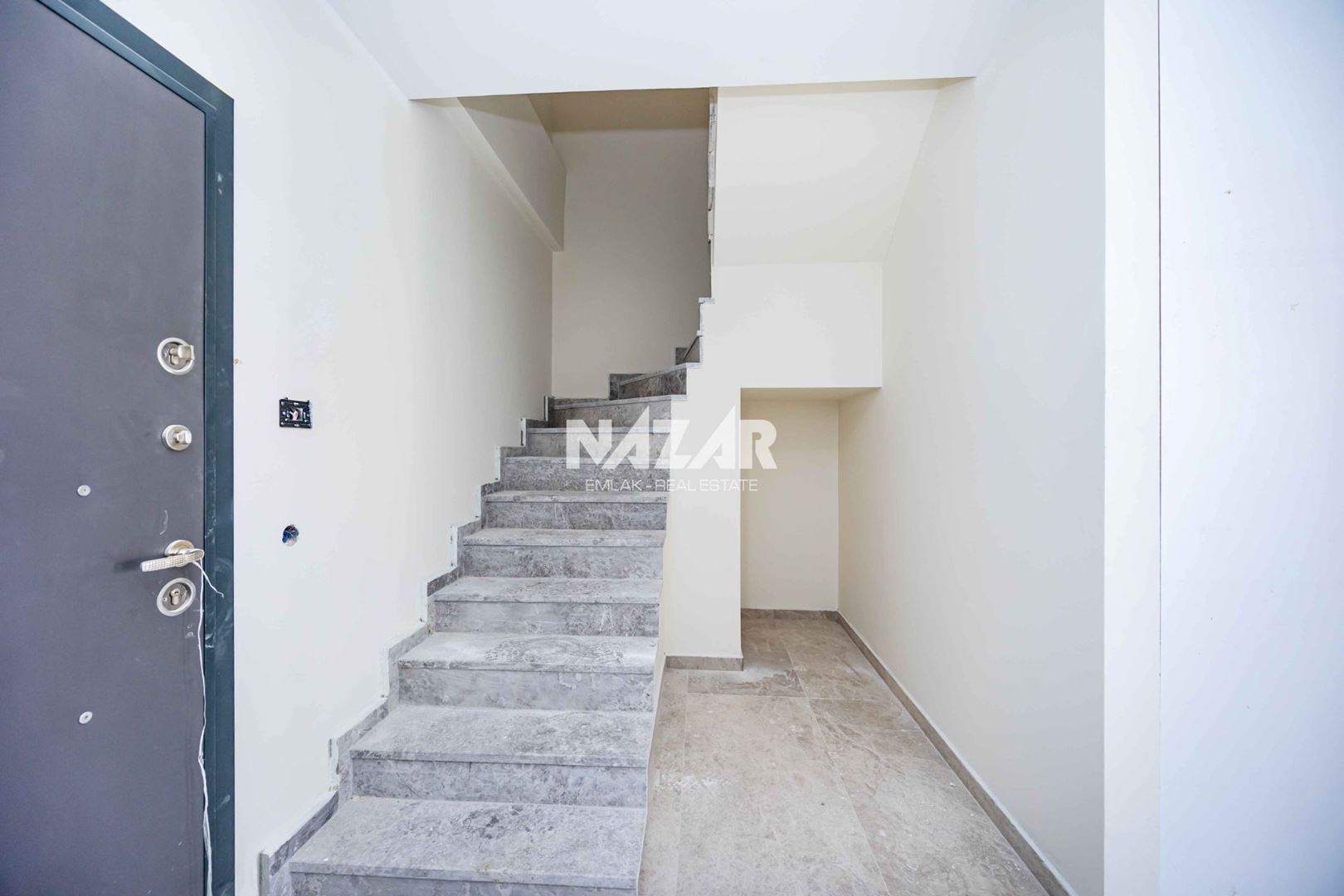 Alanya Merkez Güllerpınarı'nda Satılık 2+1 Yeni Dubleks Daire