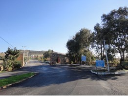 FOÇAKÖY GİRİŞİ DÜZ ALANDA ALTI VİLLALIK ARSA