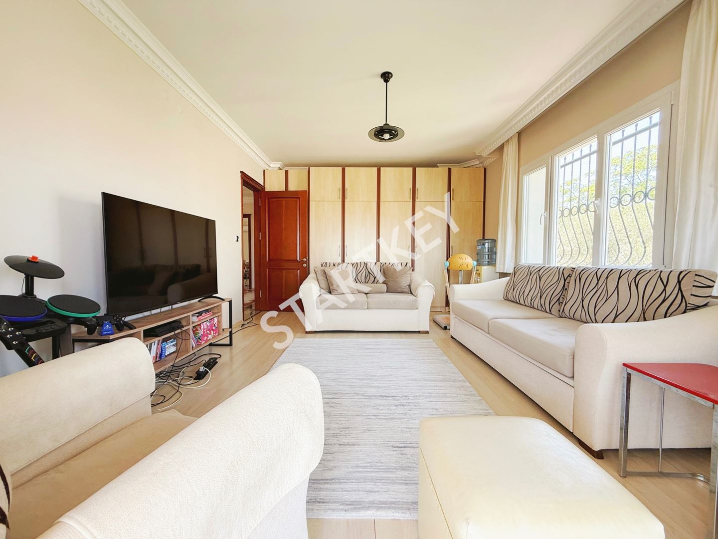 Property-photo