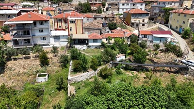 BABADAĞ YENİKÖYDE YAYLA MANZARALI 1200m2 MÜSTAKİL EV VE BAHÇESİ