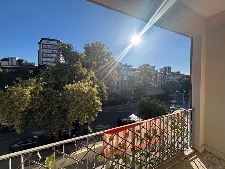 Feneryolu Bağdat Caddesi İşyeri