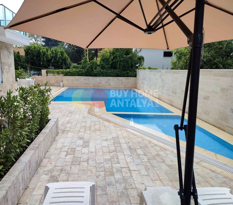 Antalya Şehir Merkezinde Site İçerisinde Özel Bahçeli Yepyeni Satılık Lüks Daireler