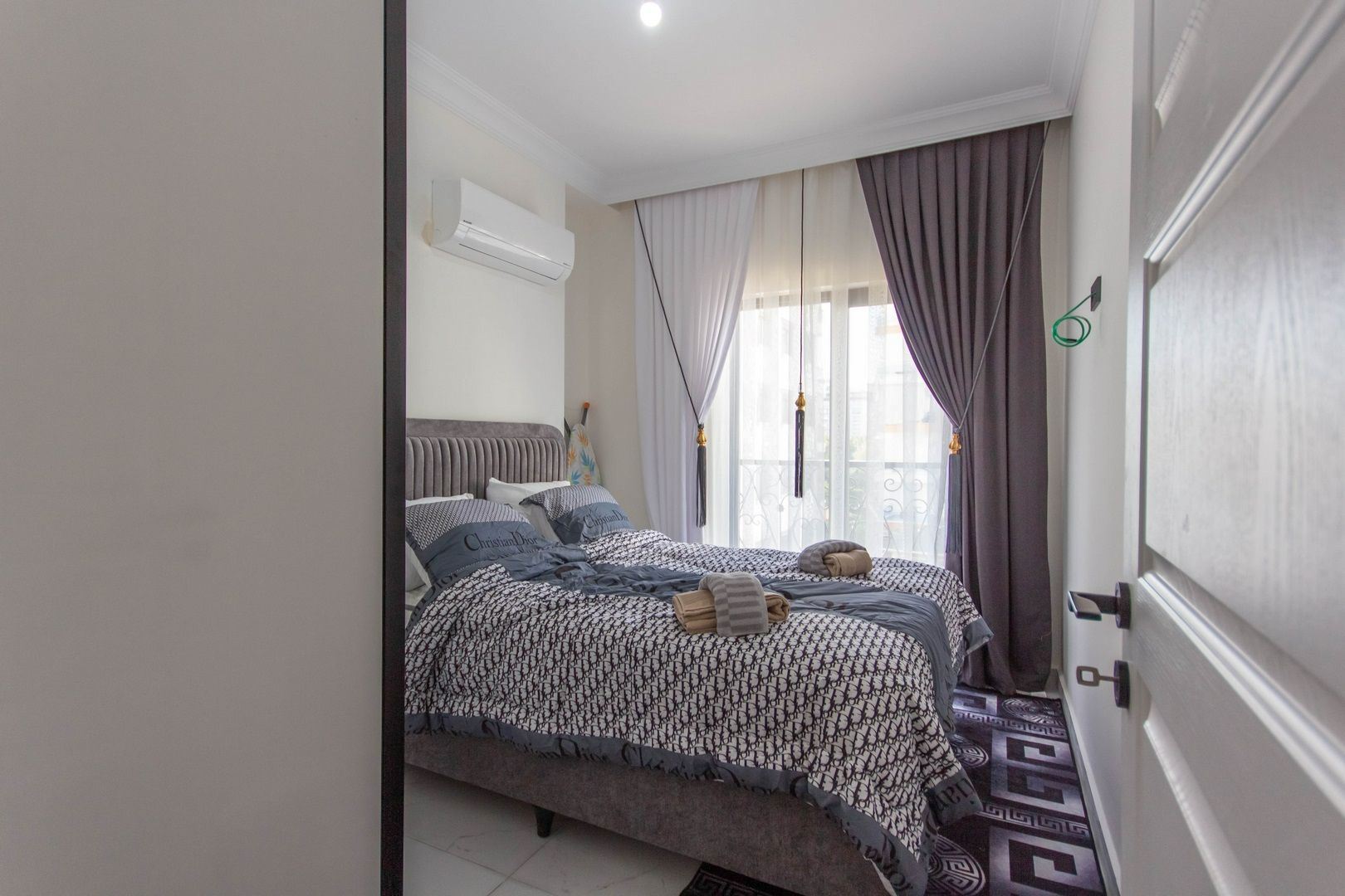 Property-photo