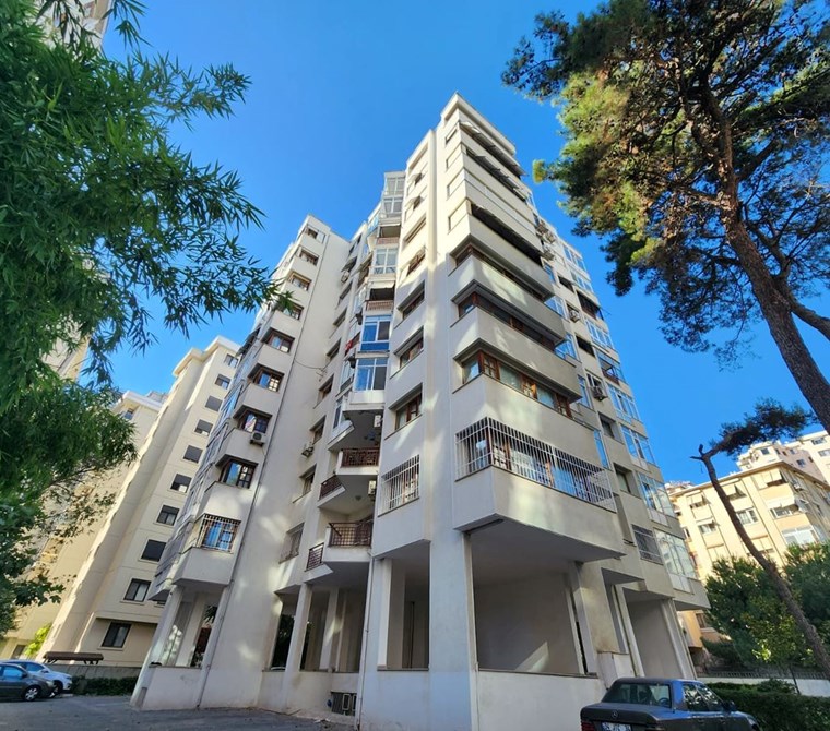 Erenköy Kiralık Daire 3+1 170 m2 net/Residence Permit