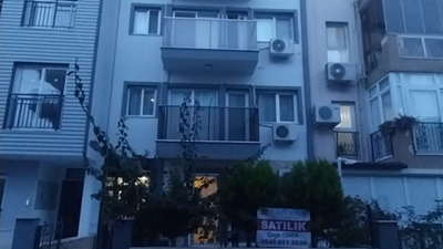 DAVUTLAR PAZAR YERİNDE MERKEZİ KONUMDA SATILIK 1+1 DAİRE
