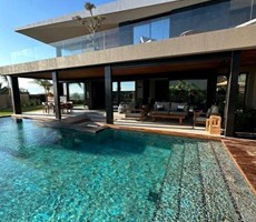 İzmir Çeşme Fener Burnu Full Deniz Manzaralı Havuzlu 6+1 Tripleks Villa