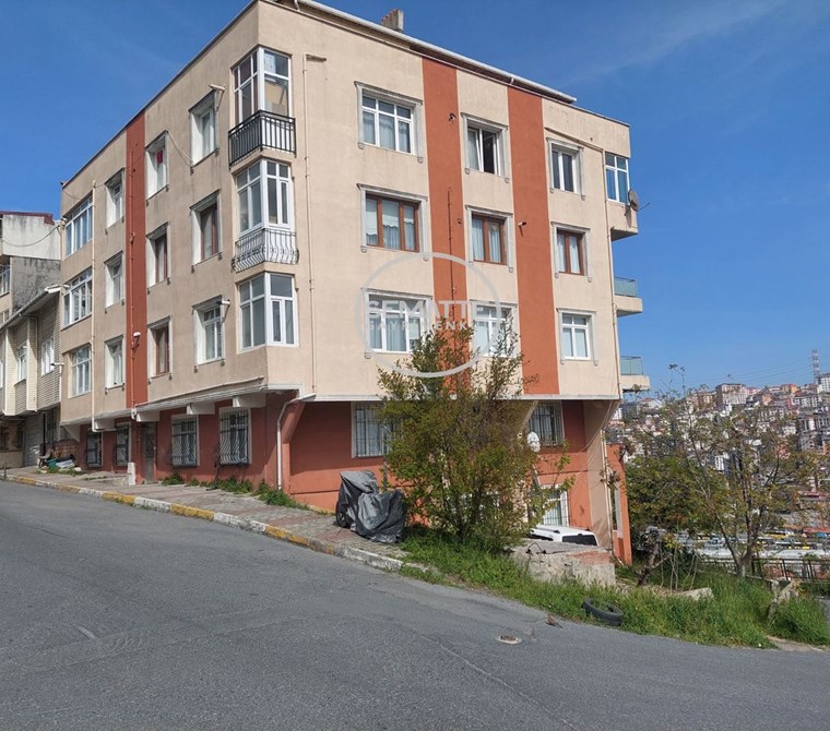 SATILIK DAIRE EYÜPSULTAN ALIBEYKOYDE 2+1 110 M²