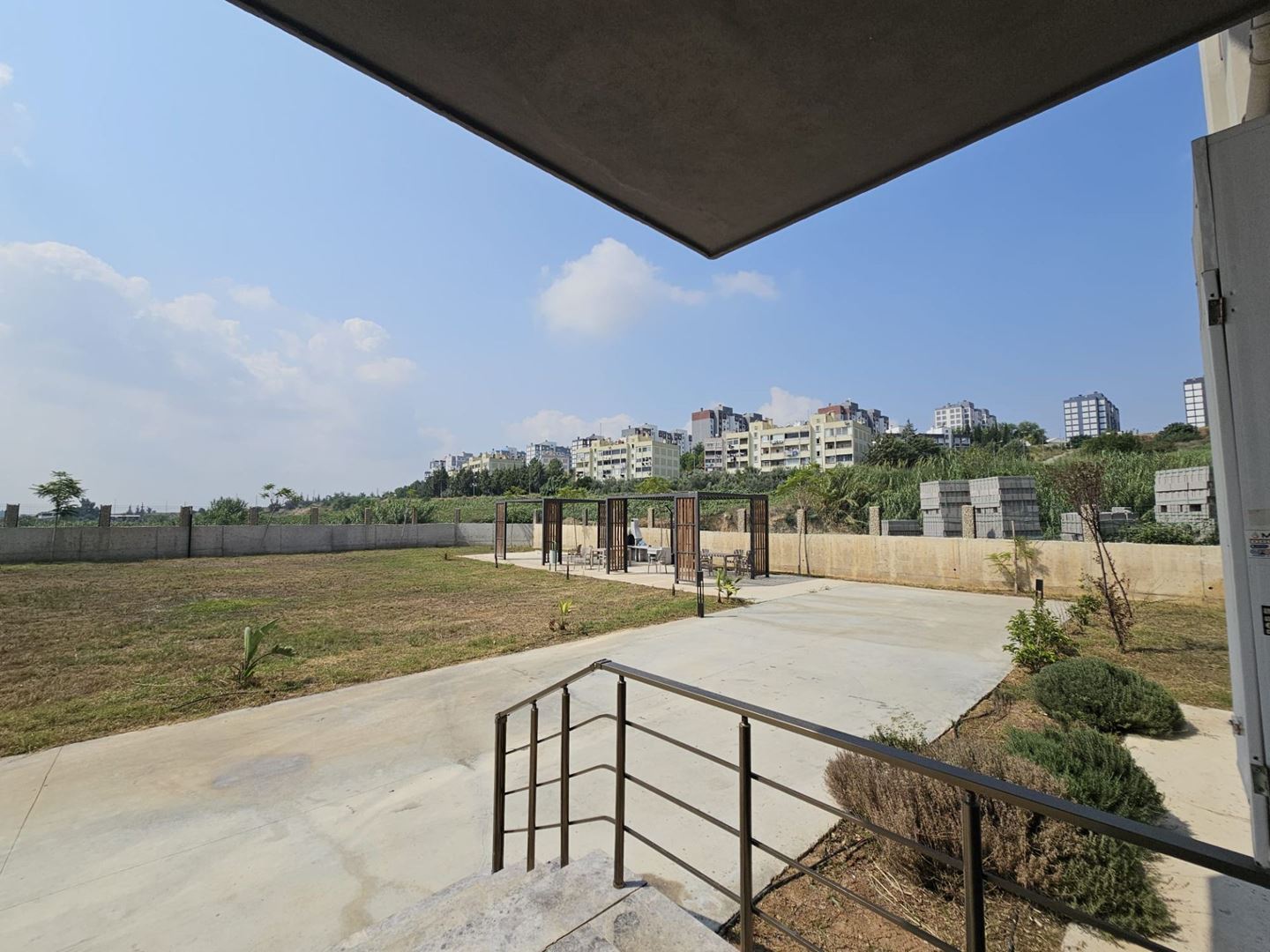 Property-photo