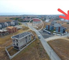 SİLİVRİ'DE DENİZ MANZARALI İMARLI PROJESİ HAZIR VİLLA ARSASI !