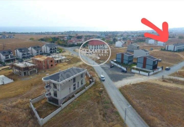 SİLİVRİ'DE DENİZ MANZARALI İMARLI PROJESİ HAZIR VİLLA ARSASI !