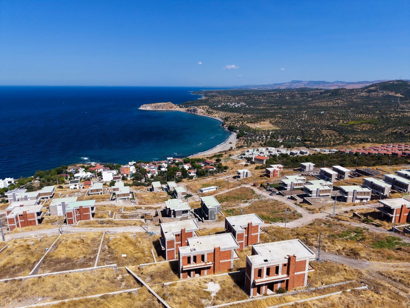BABAKALE AKLİMANDA DENİZ MANZARALI MÜSTAKİL 3+1 VİLLA — Çanakkale gayrimenkul ilan görseli 6 / 24, Aevum Troia