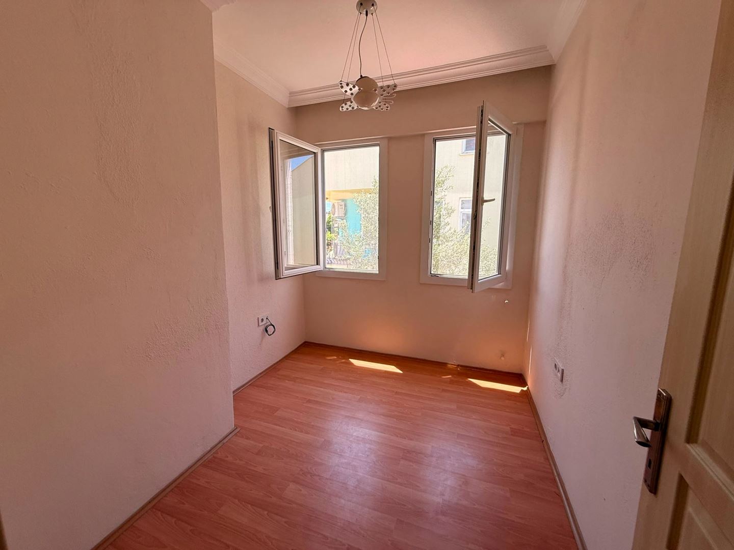 Property-photo
