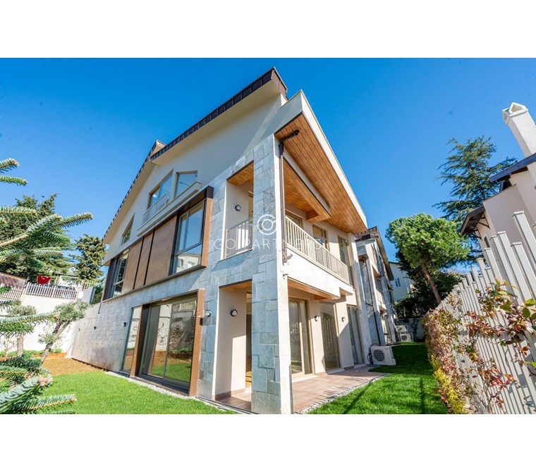 ARAM TRIO MÜSTAKİL VİLLA LÜKSÜ ZEKERİYAKÖY'ÜN ZİRVESİNDE YAŞA