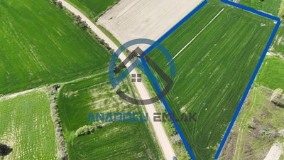 ÇANAKKALE GELİBOLU KARAİNEBEYLİ 8950 M2 TARLA