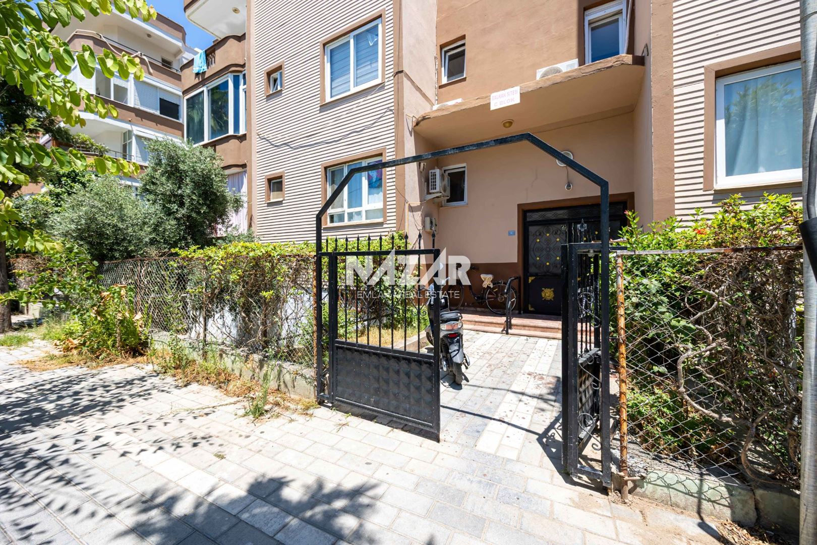 Property-photo