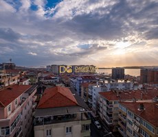 3+1 - 110 M2 KULLANIM ALANLI DENİZ VE GÖL MANZARALI SIFIR SATILIK DAİRE