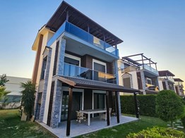 DAVUTLAR EGEBİRLİKDELUX SİTESİNDE 4+1 HAVUZLU VİLLAMIZ SATILIKTIR