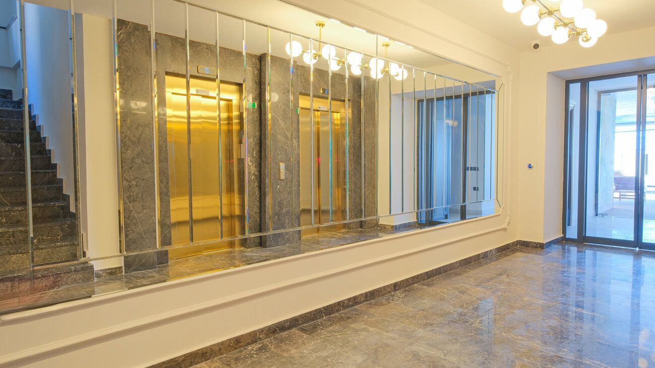 FULLY FURNISHED 3+1 SEAFRONT APARTMENT FOR SALE WITH SEA VIEW IN ALANYA CENTER · 28 · Photos
