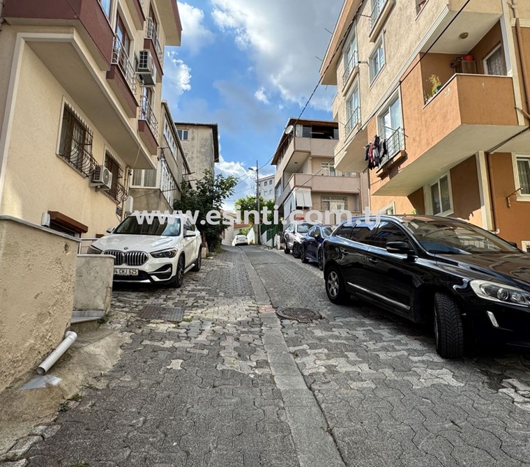 ATAŞEHİR İÇERENKÖY YENİ BİNADA BAKIMLI KULLANIŞLI 3+1
