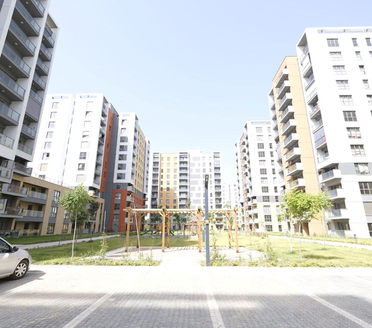 POYRAZ'DAN SURYAPI'DA 2+1 94M2 1.KAT SATILIK DAİRE