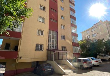 ALTIN EMLAK'TAN HÜRRİYET MAH.İÇİ YENİ YAPILMIŞ SATILIK 3+1 DAİRE