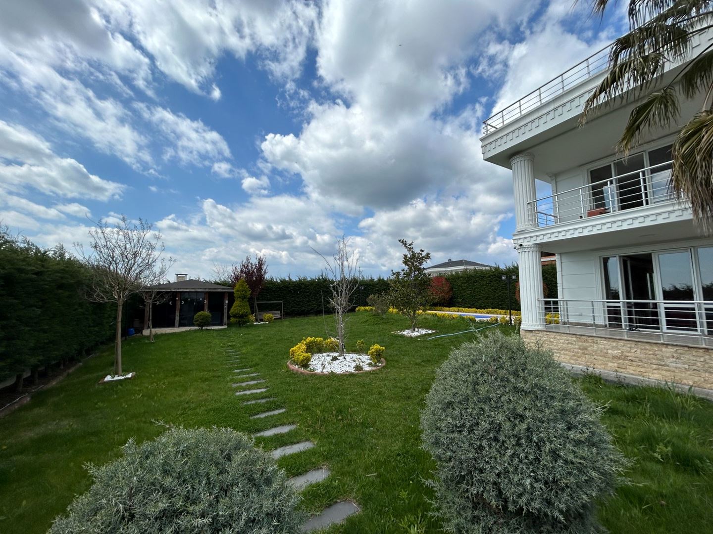 Property-photo