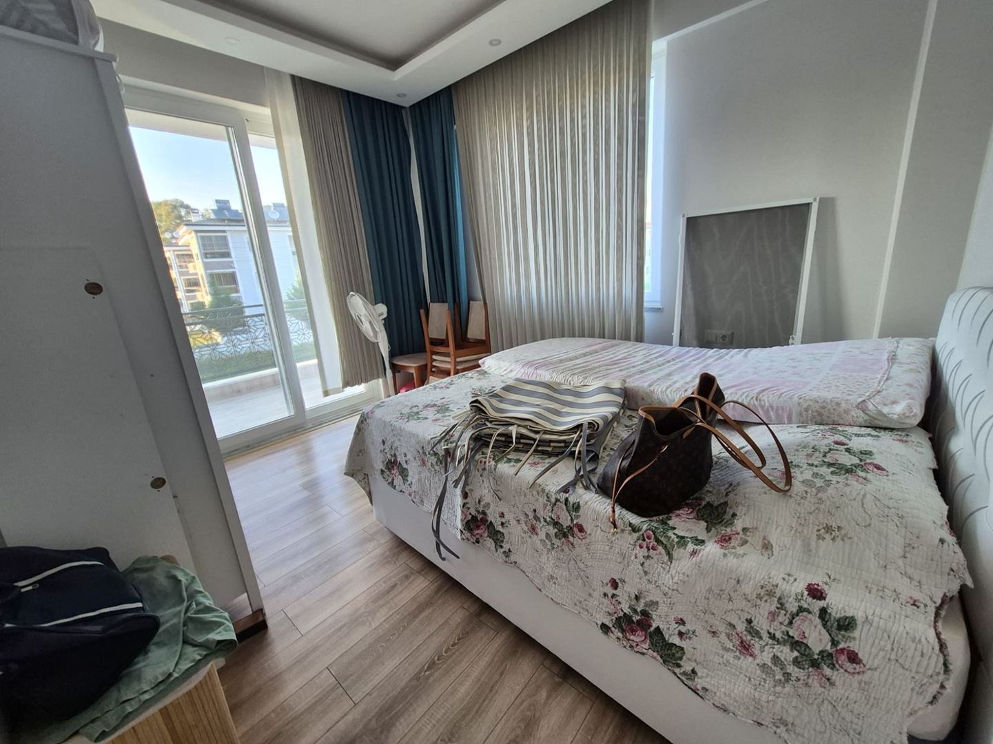 Property-photo