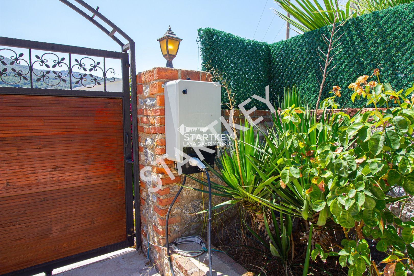 Property-photo