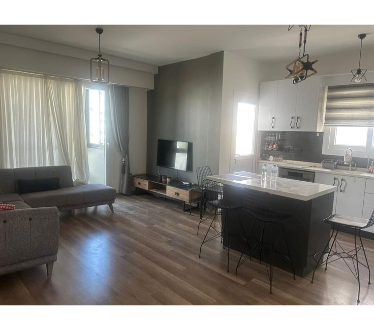 KÜÇÜKKAYMAKLIDA KİRALIK 2.Cİ KAT FULL EŞYALI 2+1 DAİRE AYLIK £600 DEN