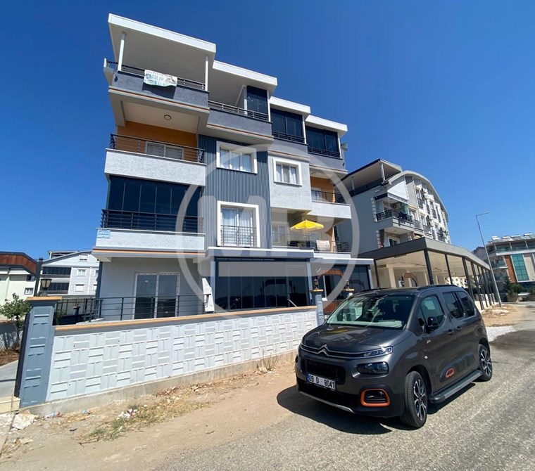 DİDİM STADYUM MEVKİSİNDE ASANSÖRLÜ BİNADA 2+1 ARA KAT DAİRE